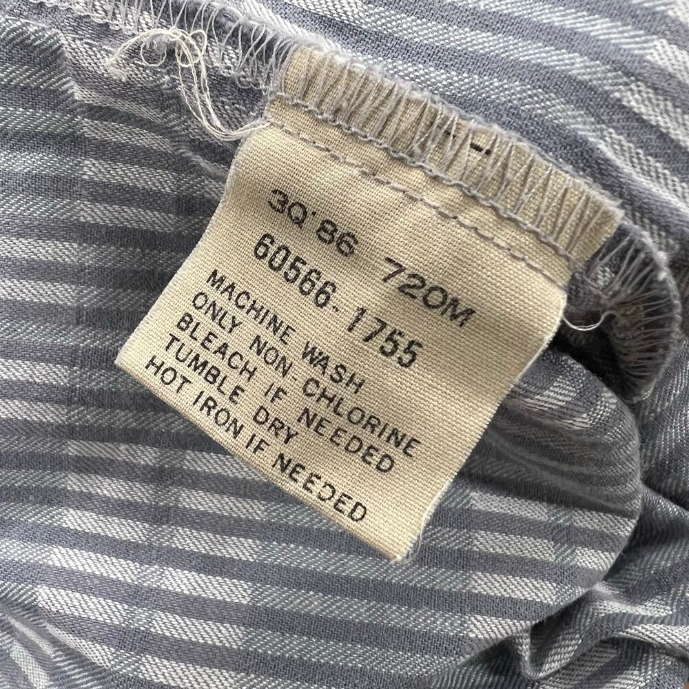 Vintage 90s Levi's Geometric Stripe Checker Button Up Shirt XL Blue Abstract - Picture 8 of 9